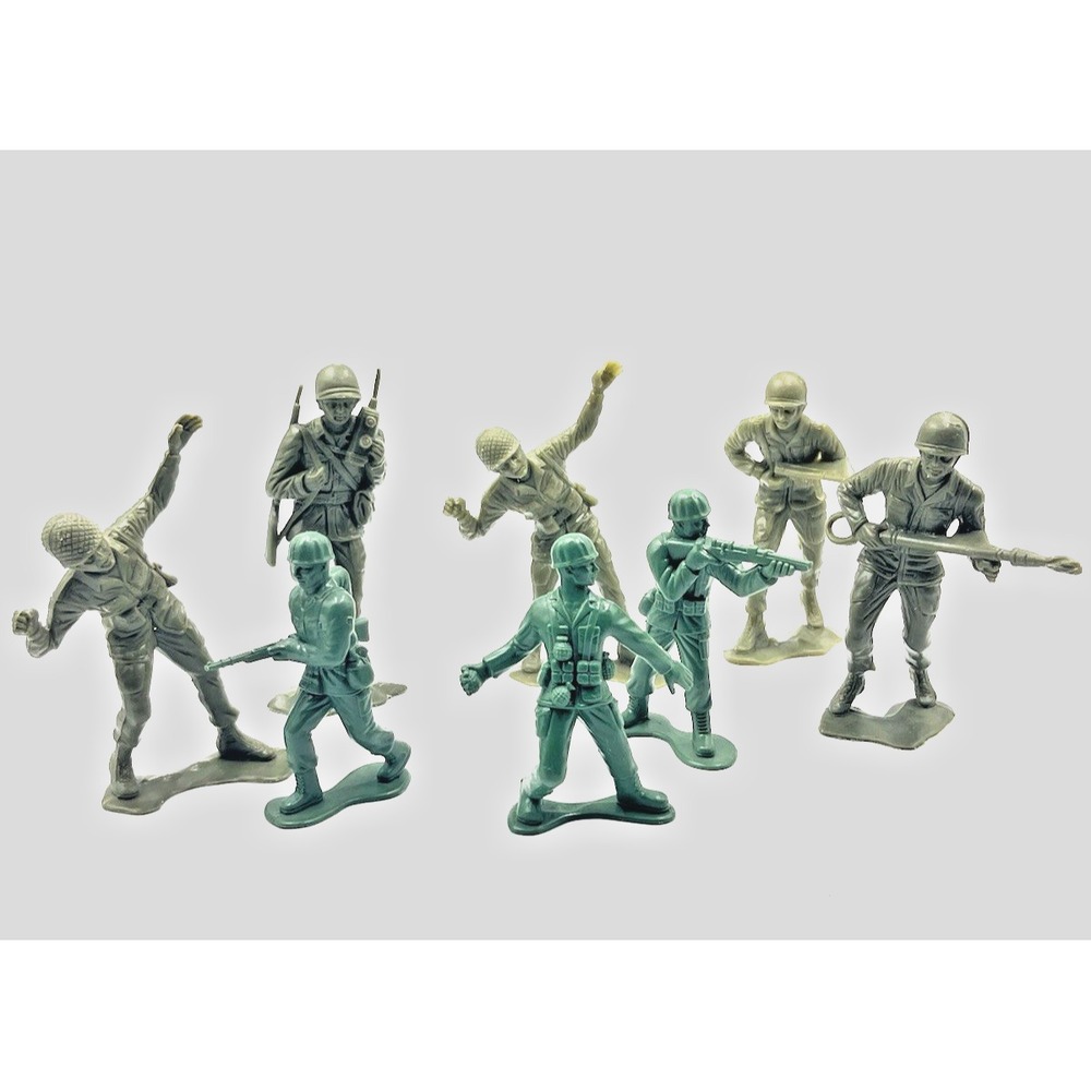 Green Army Men Large Vintage 4-6" Tall Plastic Military Soldiers Lot of 8